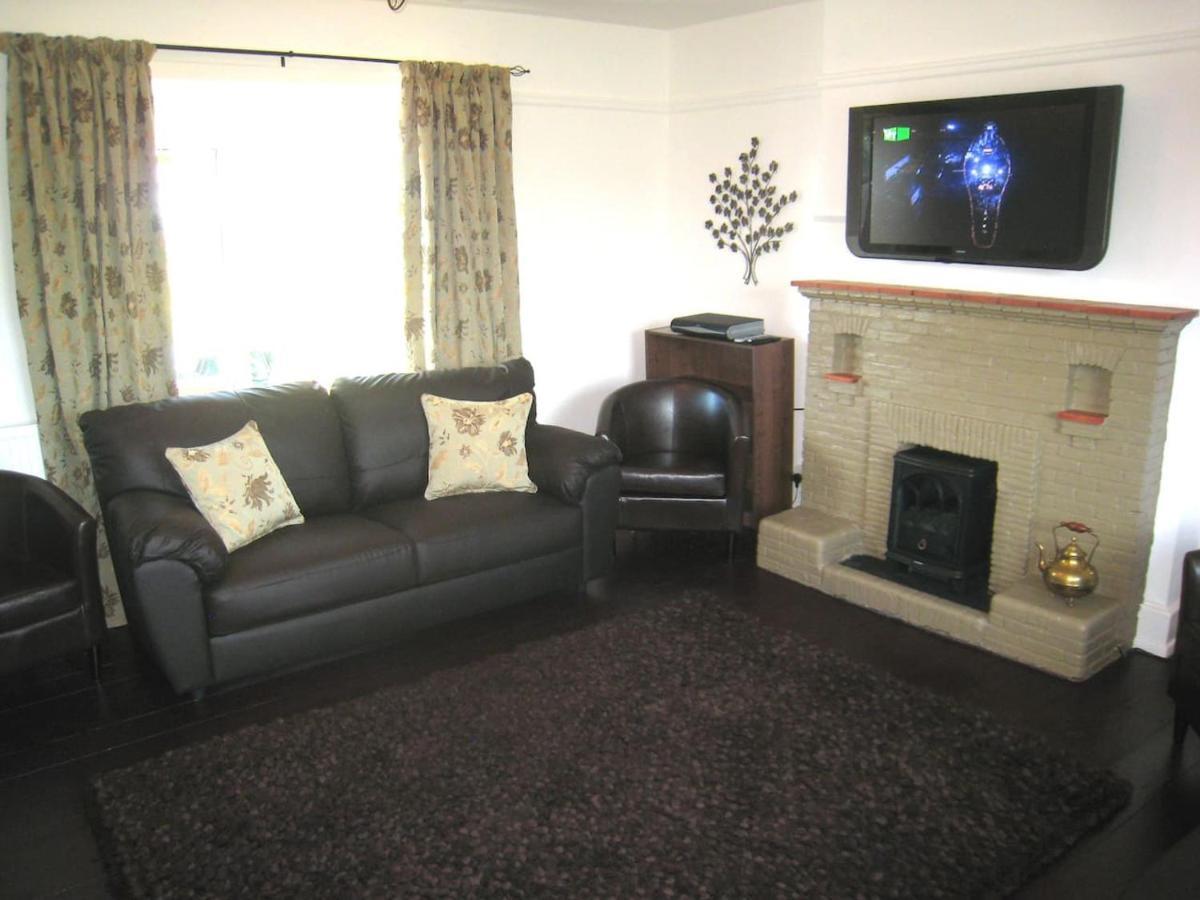 Arden Hill Farmhouse - Hot Tub, Snooker Table, Sleeps 16 Stratford-upon-Avon Exteriör bild