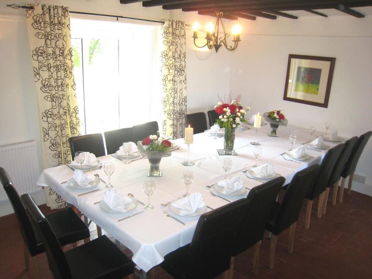 Arden Hill Farmhouse - Hot Tub, Snooker Table, Sleeps 16 Stratford-upon-Avon Exteriör bild